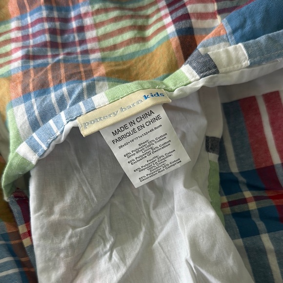 Retired Toddler quilt + sheets/bed skirt. - Picture 4 of 5